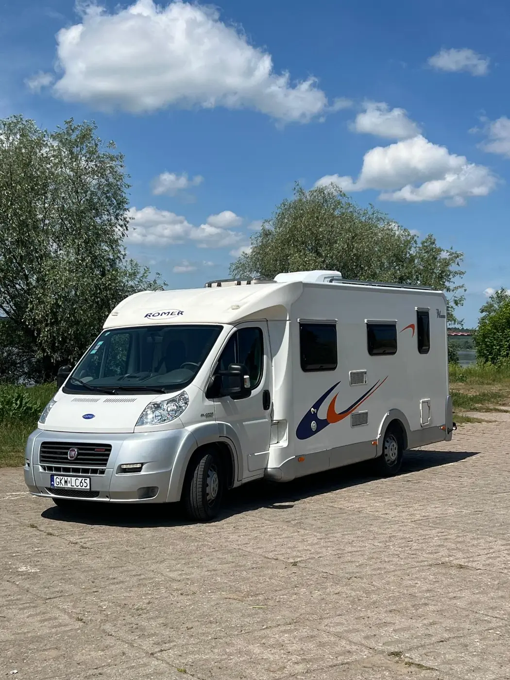 Pi-Kamp Premium — Fiat Ducato 3.0 · 160 KM · rocznik 2012 · półintegra